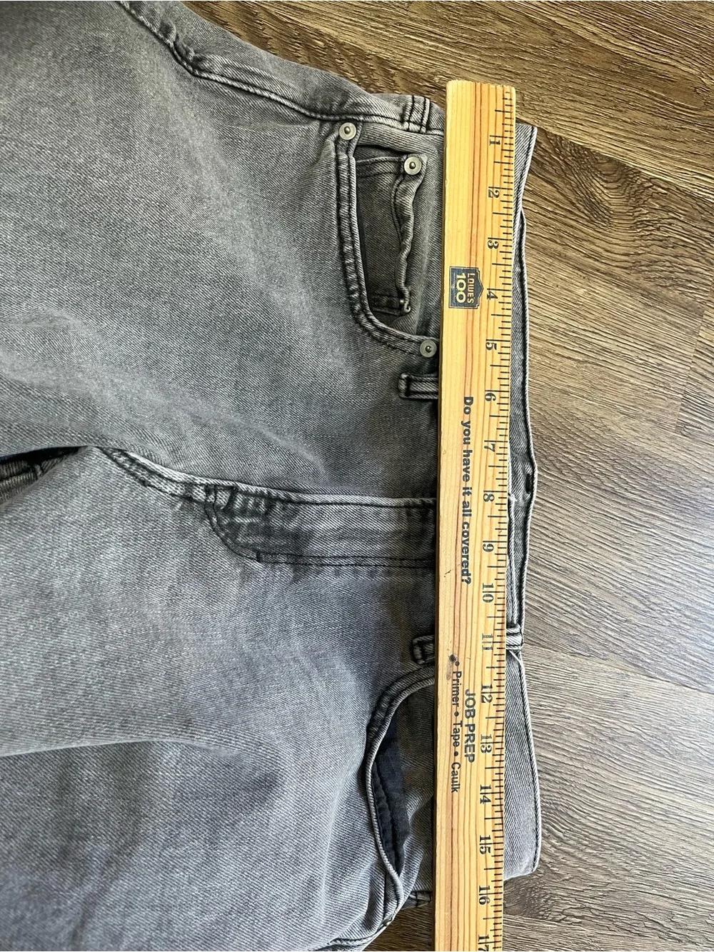 Banana Republic Men's size 32 x 30 Light Grey Slim Straight Jeans